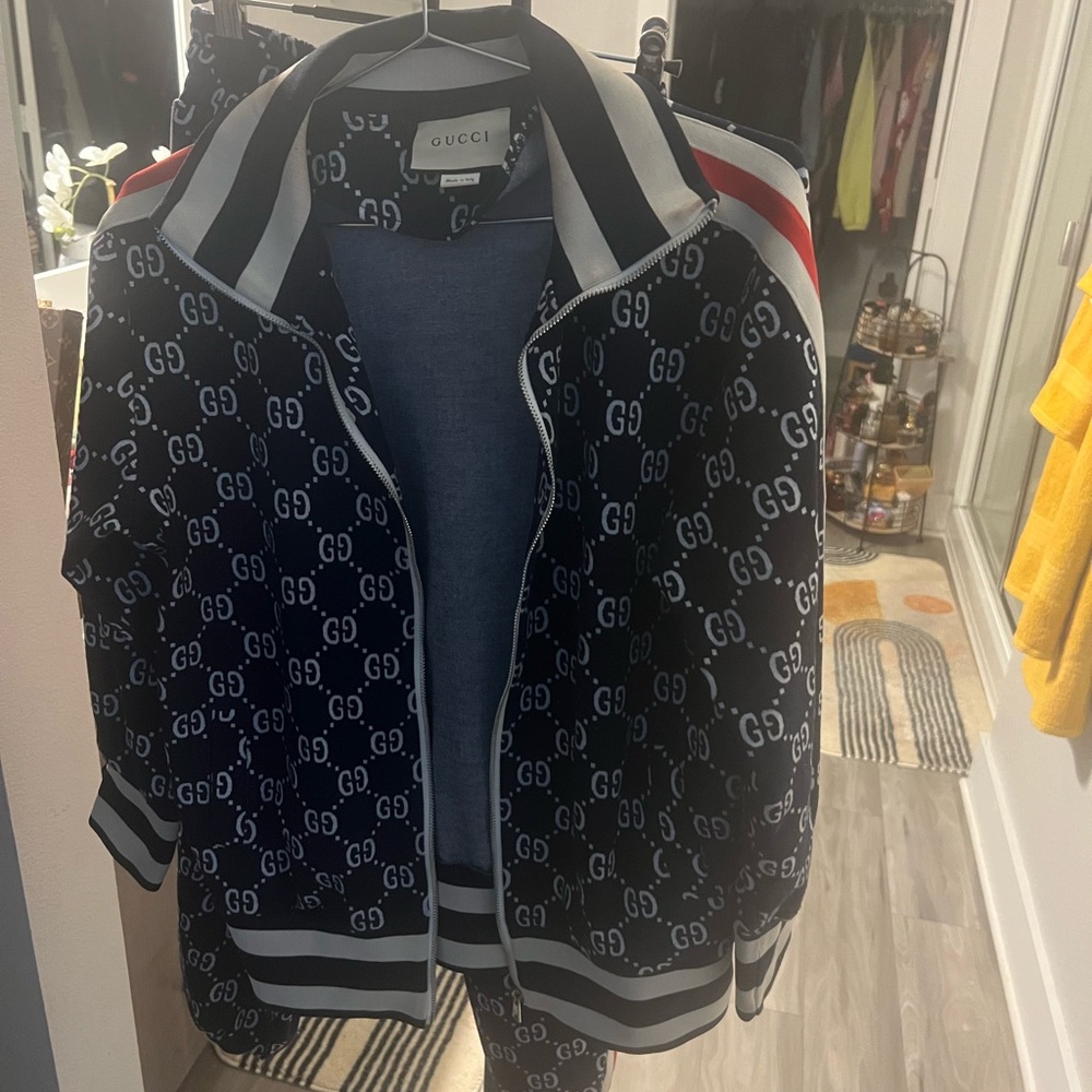 Gucci Monochrome GG Logo Jacket - Picture 5 of 7